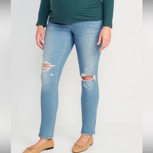 NWT- Old Navy Maternity - 16 short